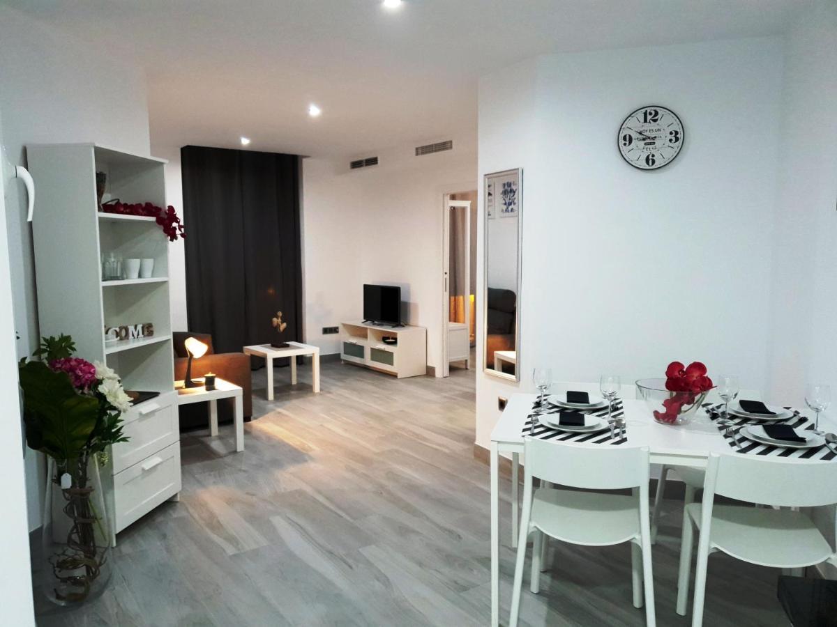 Apartamentos Gran Plaza De Nerja Eksteriør billede