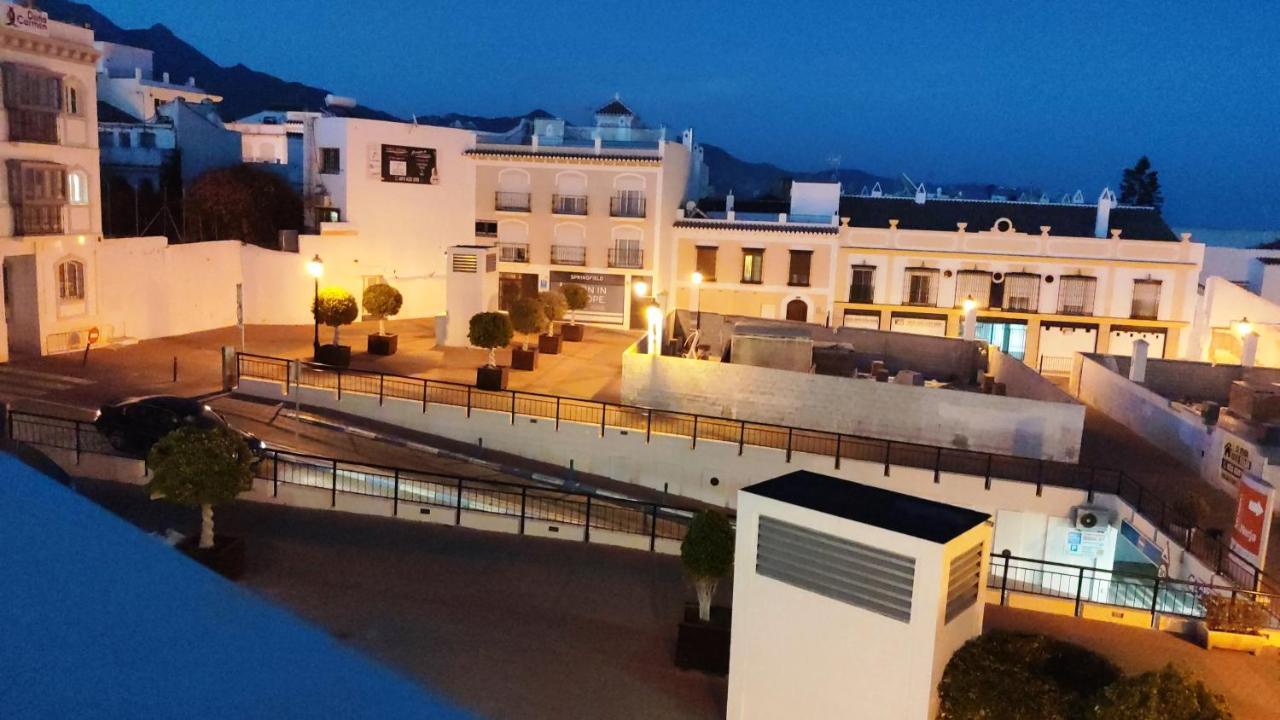 Apartamentos Gran Plaza De Nerja Eksteriør billede