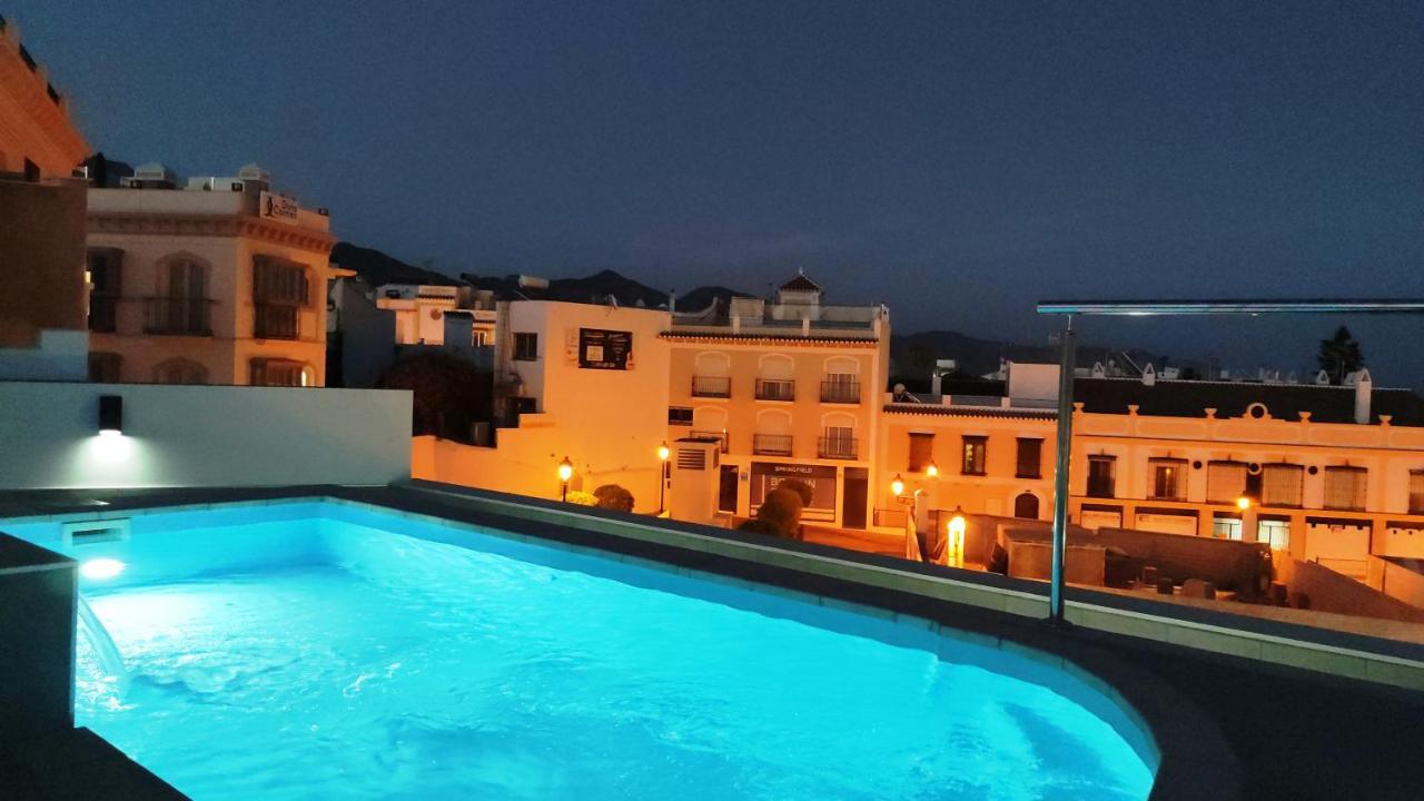 Apartamentos Gran Plaza De Nerja Eksteriør billede